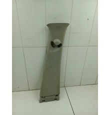 Обшивка центральной стойки правая верхняя