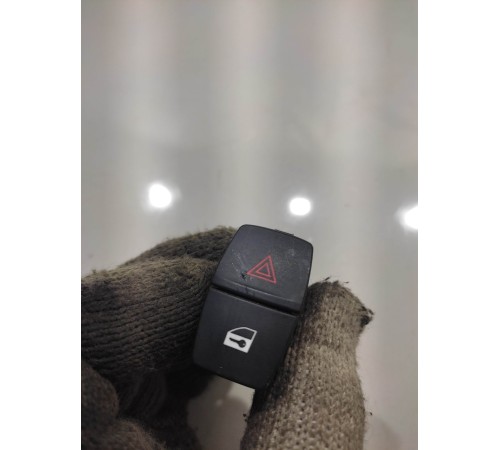 Кнопка аварийной сигнализации