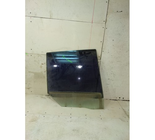 Стекло двери заднее правое