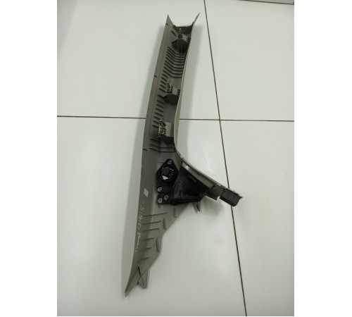 Обшивка стойки передняя левая