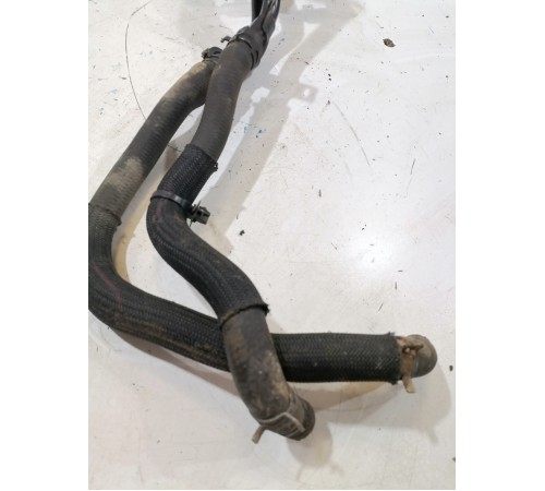 Патрубок системы охлаждения