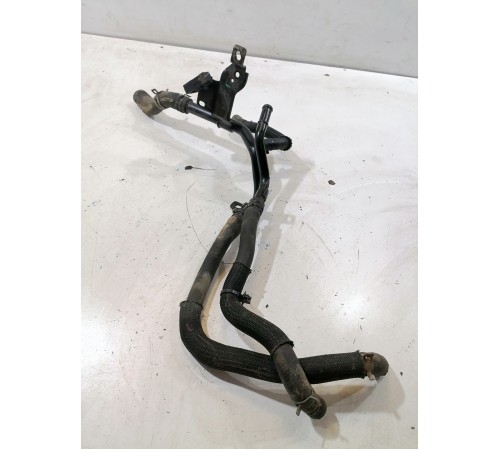 Патрубок системы охлаждения