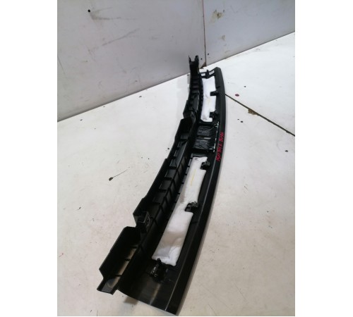 Обшивка панели багажника