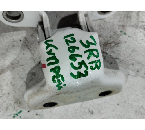 Петля двери задняя правая верхняя