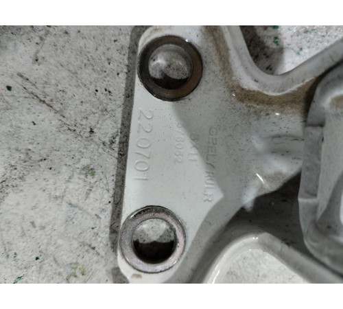 Петля двери задняя правая верхняя