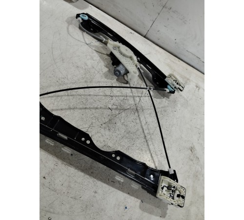 Стеклоподъемник двери передний левый