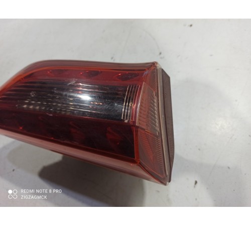 Фонарь крышки багажника левый