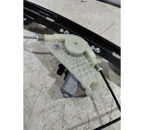 Стеклоподъемник двери передний левый