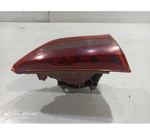 Фонарь крышки багажника левый