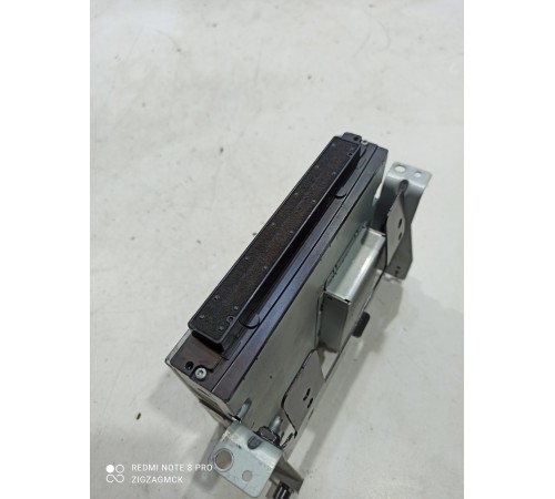 Проигрыватель CD/DVD (магнитола)