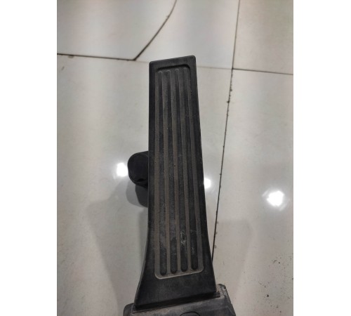 Педаль газа