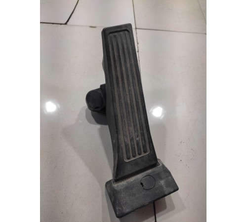 Педаль газа