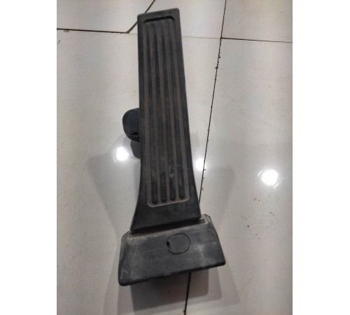 Педаль газа