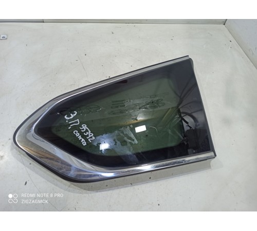 Глухое стекло(заднее правое)