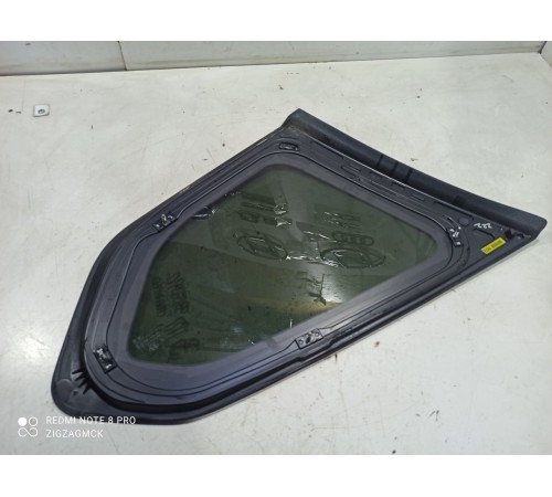 Глухое стекло(заднее правое)