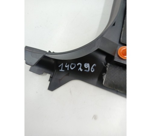 Обшивка центральной стойки правая нижняя