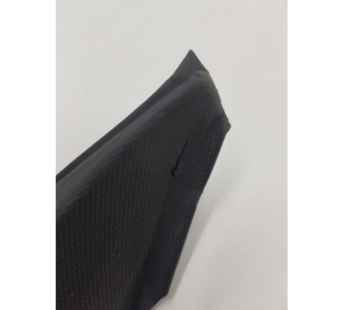 Накладка панели стеклоочистителей правая