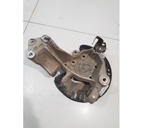 Кулак поворотный задний правый