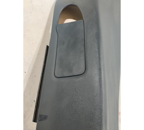 Обшивка задней стойки (правая верхняя)