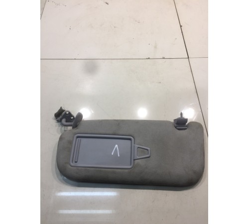 Солнцезащитный козырек(левый)