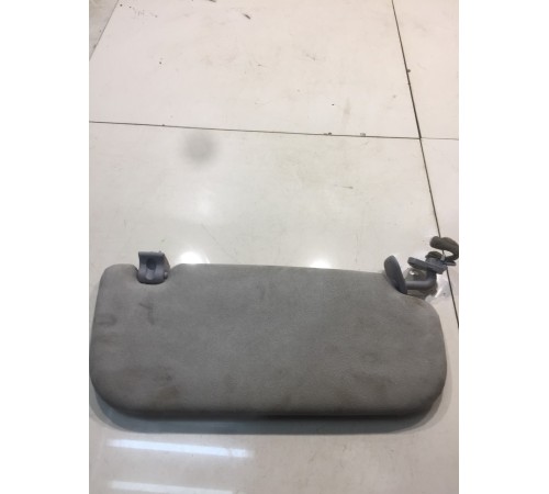 Солнцезащитный козырек(левый)