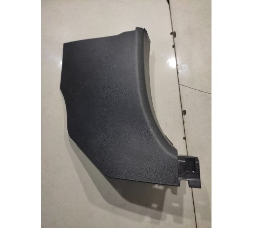 Обшивка передней стойки (правая) нижняя