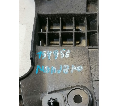 Кронштейн заднего бампера правый