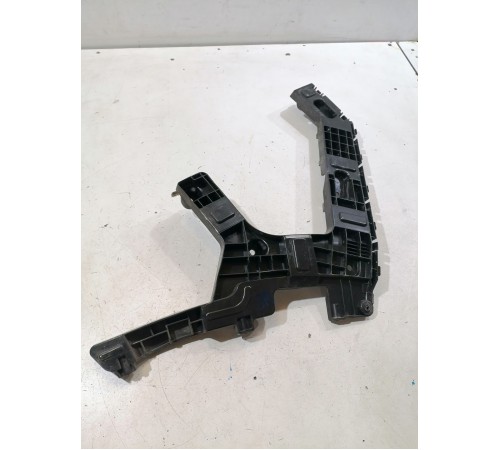 Кронштейн заднего бампера правый