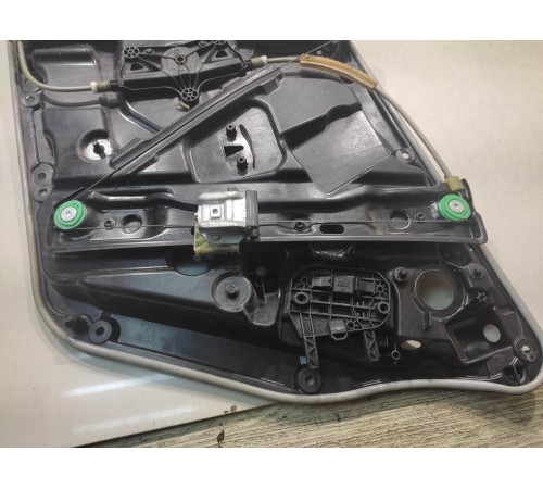 Стеклоподъемник двери(передний левый)