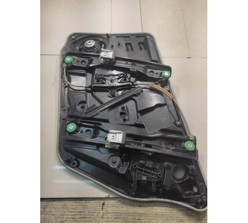 Стеклоподъемник двери(передний левый)