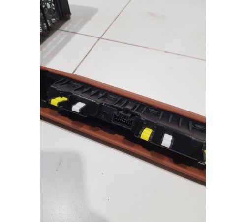 Декоративная накладка торпедо с кнопками