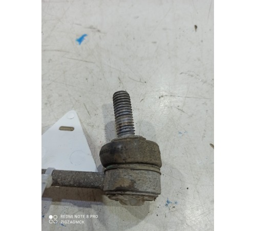 Стойка стабилизатора задняя