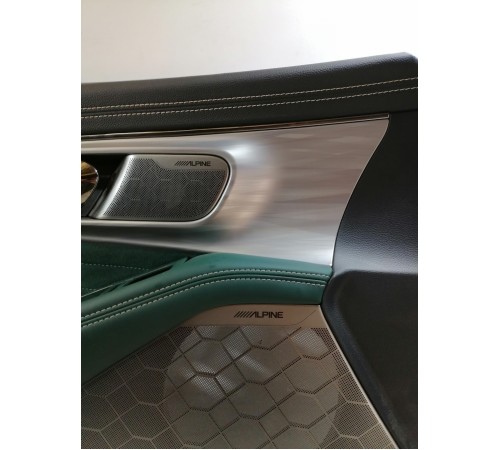 Обшивка двери передняя левая