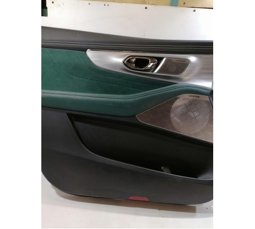 Обшивка двери передняя левая