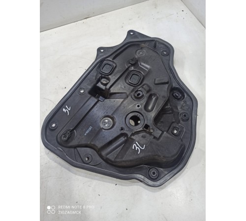 Панель двери задняя левая внутренняя