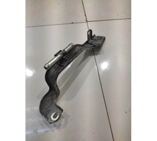 Трубка системы охлаждения металическая(с кронштейном)