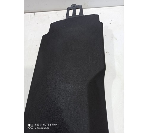 Обшивка центральной стойки(правая нижняя)