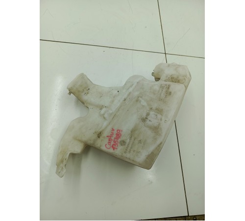 Бачок омывателя лобового стекла