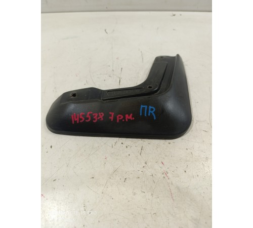 Брызговик передний правый