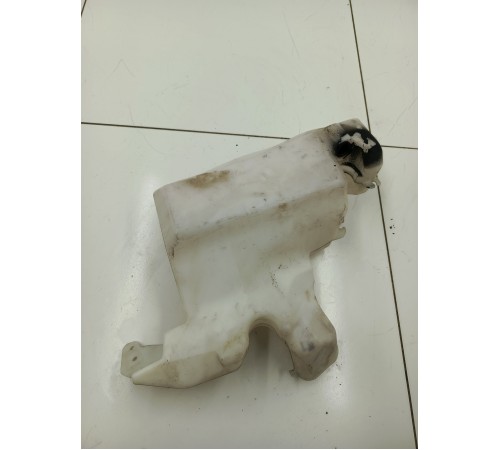 Бачок омывателя лобового стекла