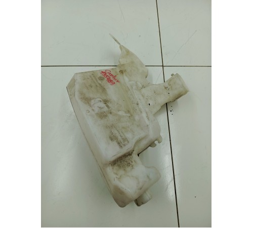 Бачок омывателя лобового стекла