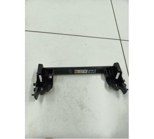 Кронштейн центральной консоли