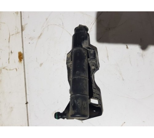 Форсунка омывателя фар перед.