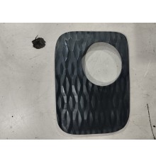 Заглушка салона правая