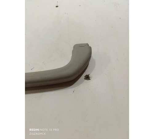 Ручка центральной стойки задняя левая