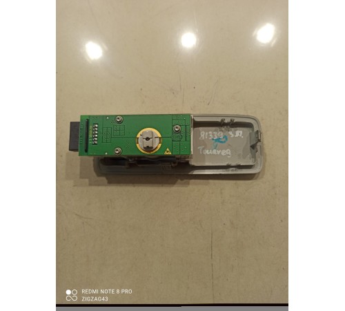 Плафон внутреннего освещения(задний правый)