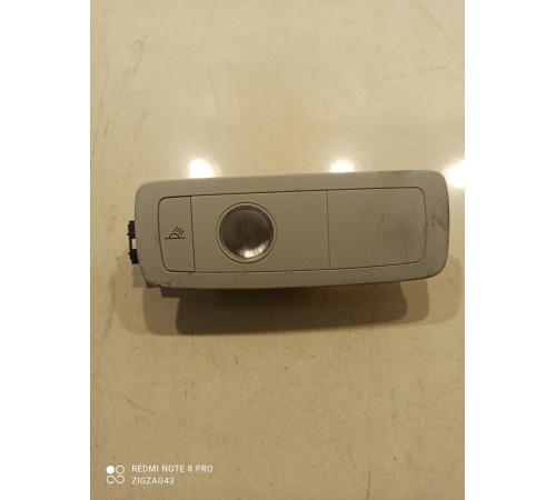 Плафон внутреннего освещения(задний правый)