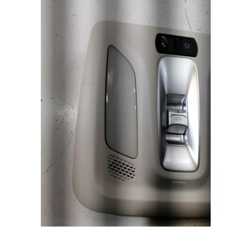 Плафон освещения салона