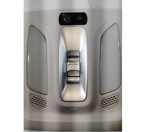 Плафон освещения салона