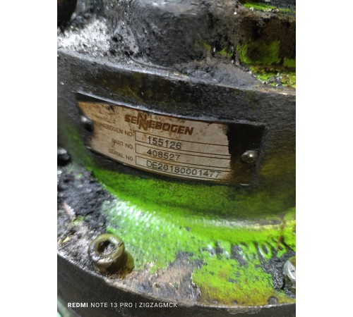 Гидро мотор с поворотным редуктором